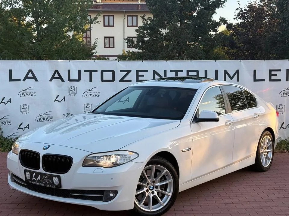 BMW 528I
