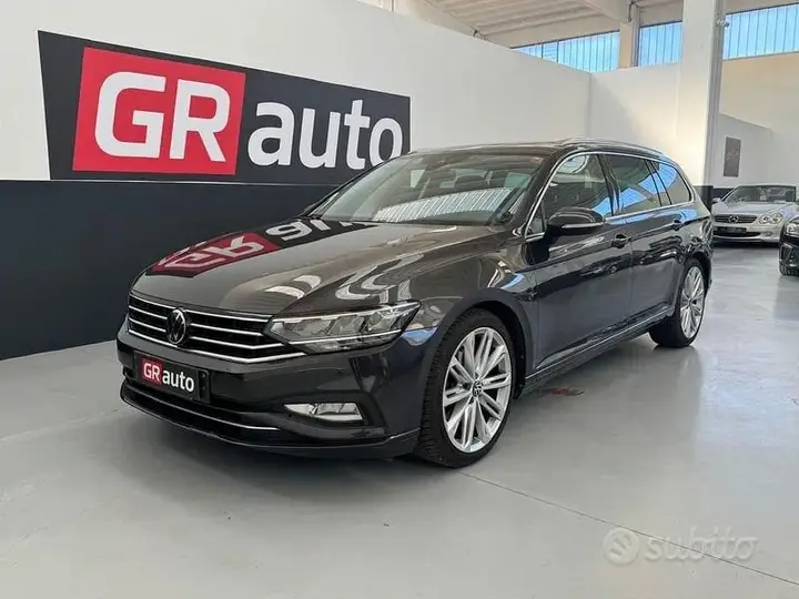 Volkswagen Passat Variant 2022 photo 2