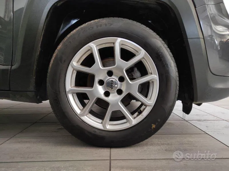 Jeep Renegade 2023 photo 3