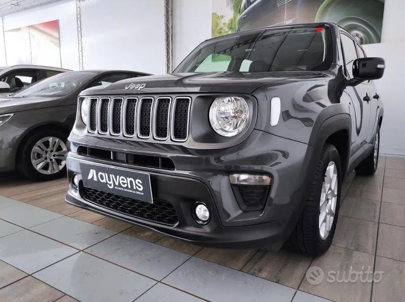 Jeep Renegade 2023 photo 2