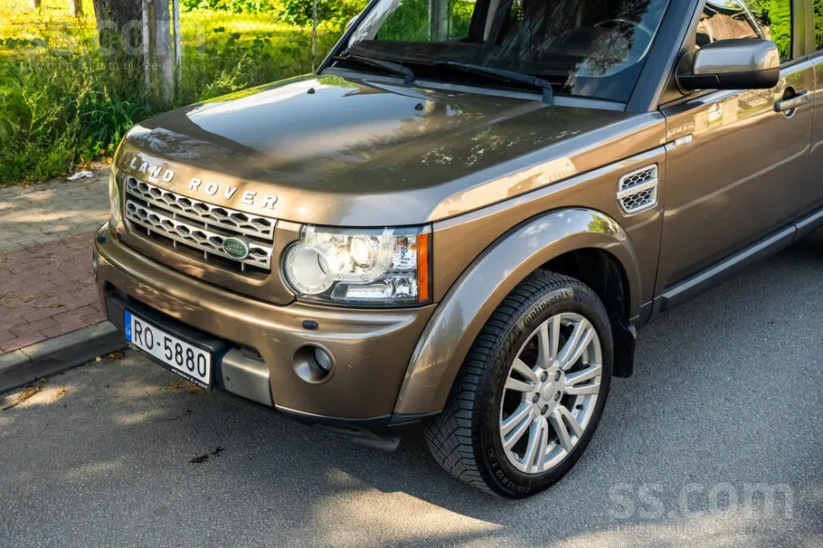 Land Rover Discovery 2010 photo 5