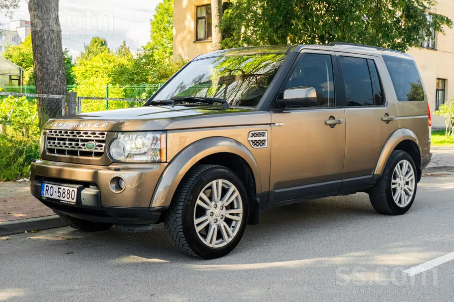 Land Rover Discovery 2010 photo 2
