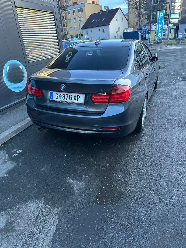 BMW 320D F30 2012 photo 3