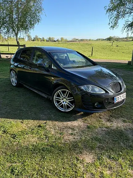 Seat Leon 2007 photo 2