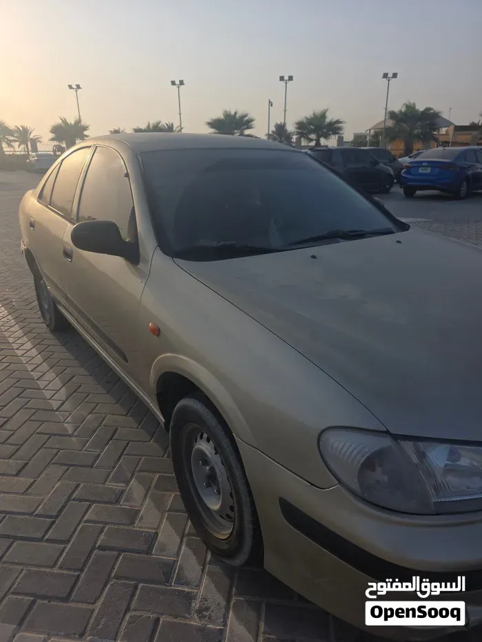 Nissan Sunny 2002 photo 2