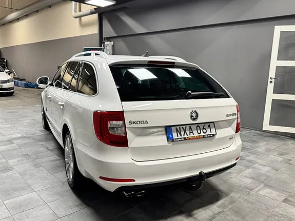 Skoda Superb 2014 photo 5
