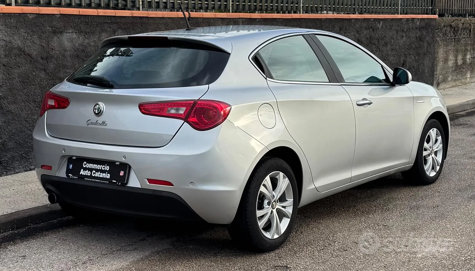 Alfa Romeo Giulietta 2011 photo 4