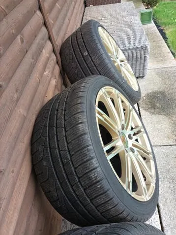 Porsche 6-Piece Wheel