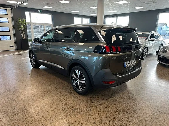 Peugeot 5008 2017 photo 4