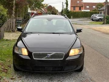 Volvo V50