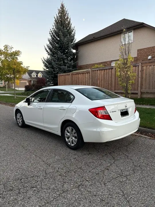 Honda Civic 2012 photo 3