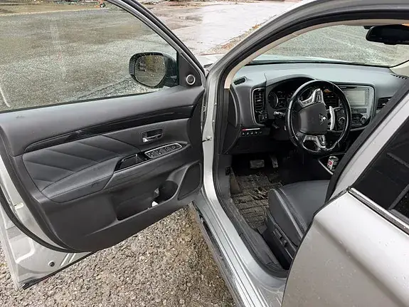 Mitsubishi Outlander 2018 photo 5