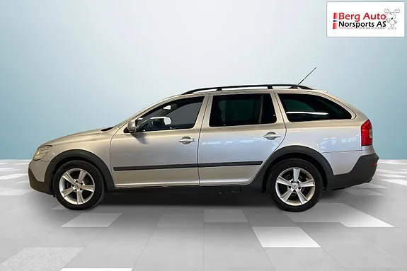 Skoda Octavia Scout 2013 photo 4