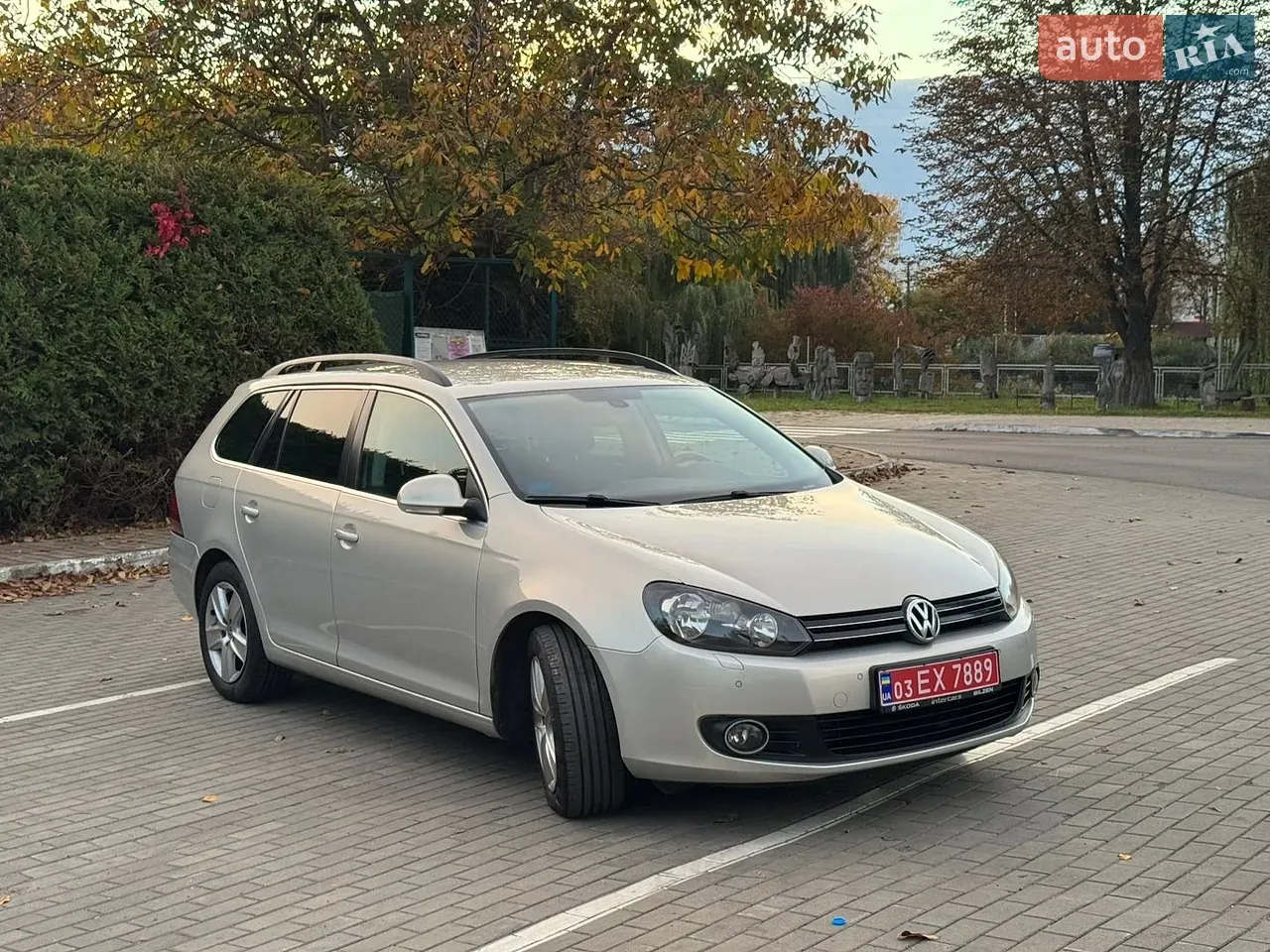 Volkswagen Golf 2010 photo 4