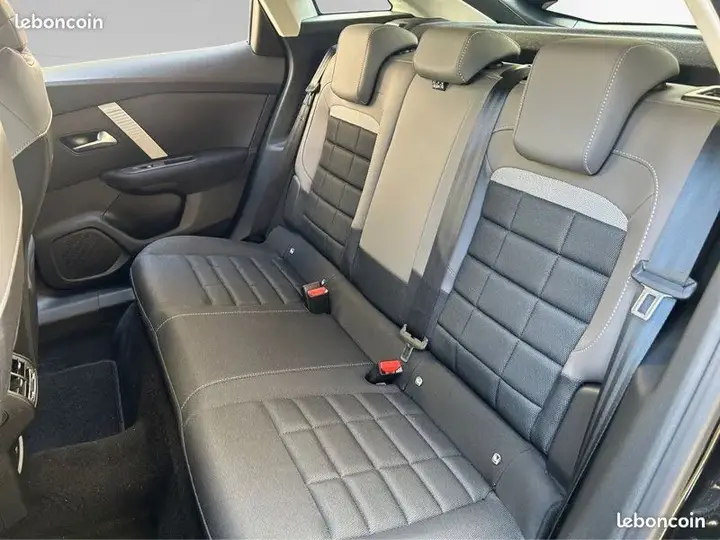 Citroen C4 2025 photo 4