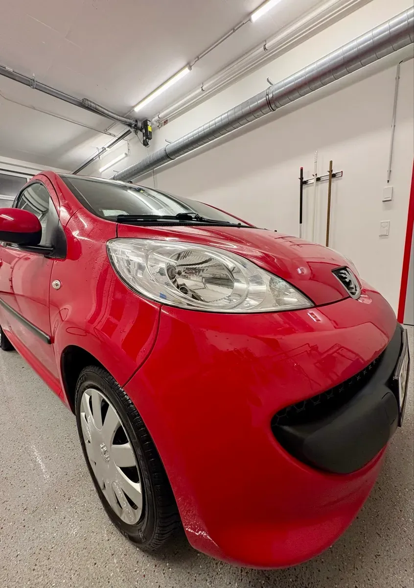 Peugeot 107 2007 photo 2