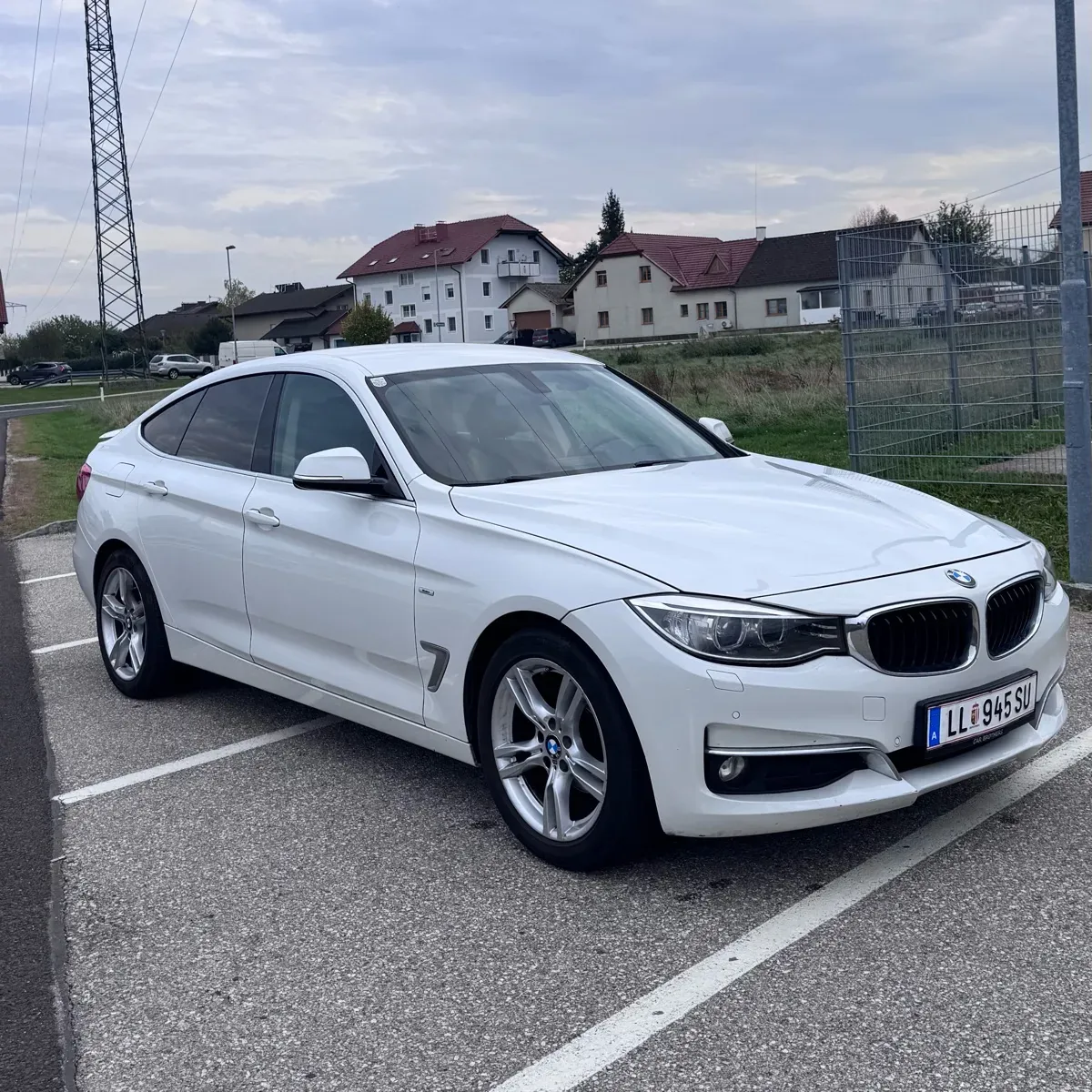 BMW 3 Series 2014 photo 2