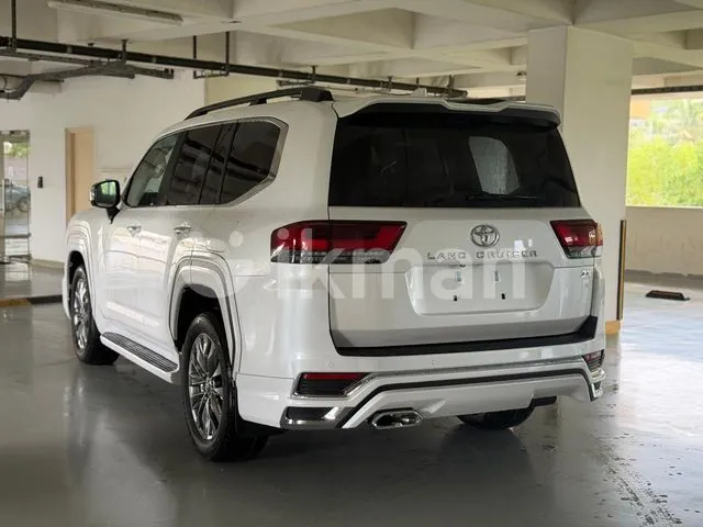 Toyota Land Cruiser Prado 2026 photo 3
