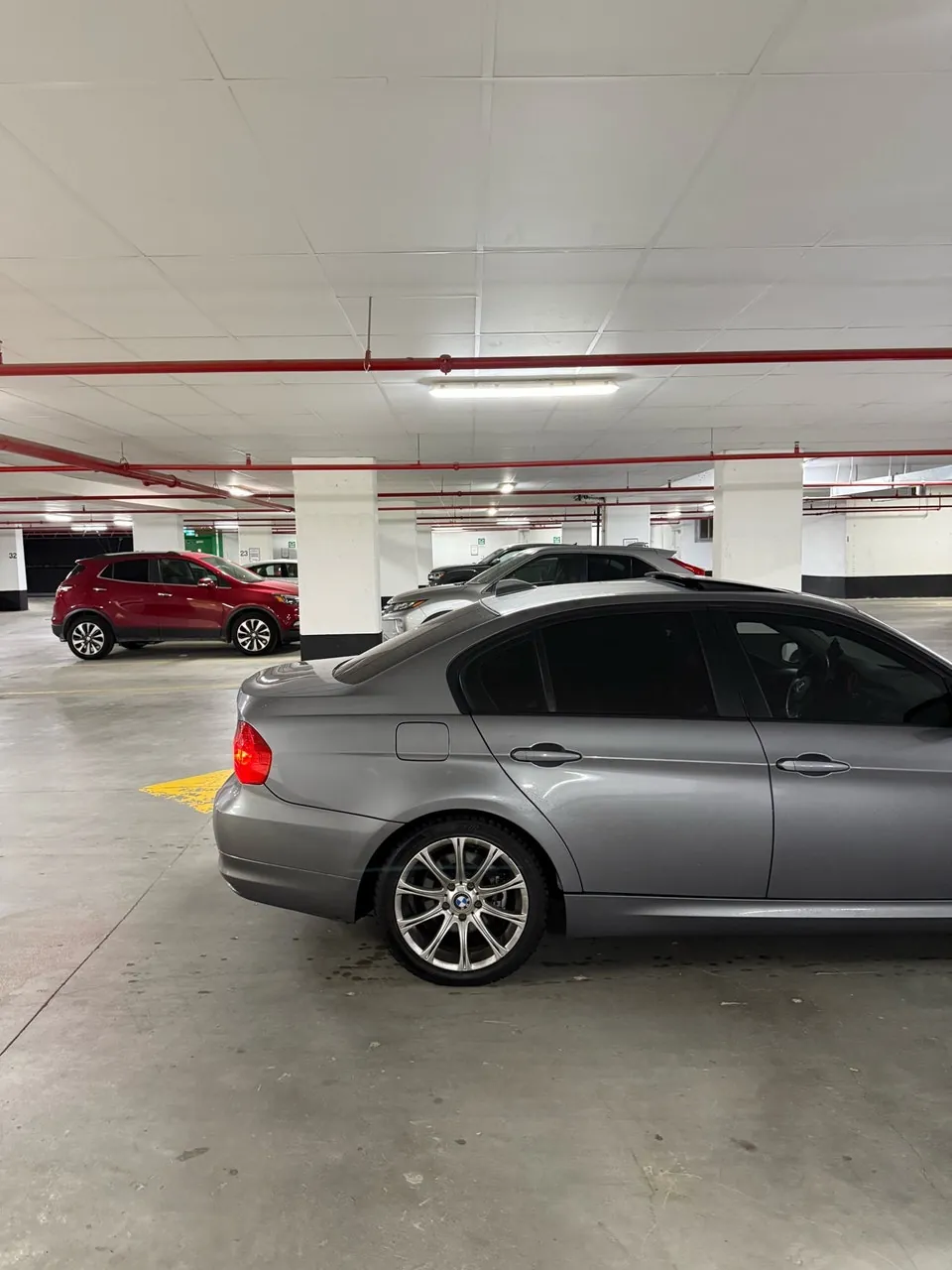 BMW 328I 2010 photo 4