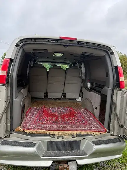 GMC Savana 2005 photo 2