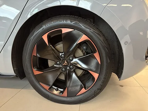 Cupra Born 2023 photo 4