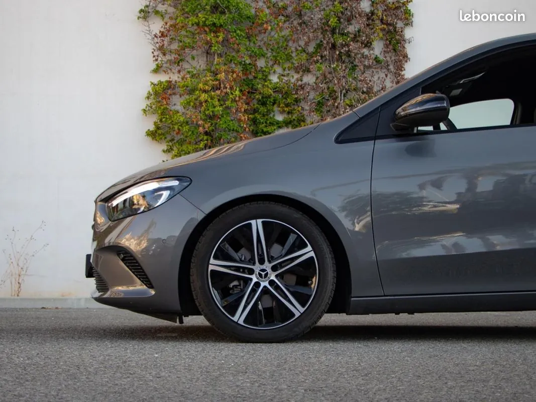Mercedes-Benz B-Class 2025 photo 4