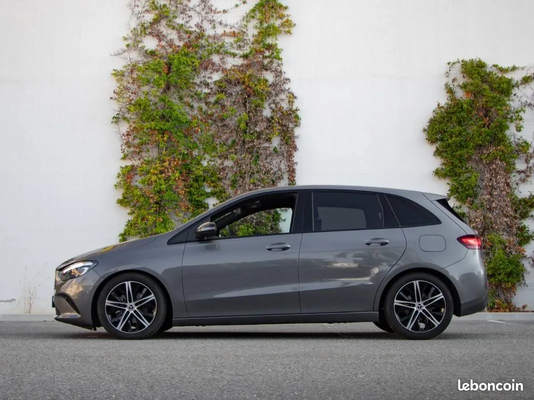 Mercedes-Benz B-Class 2025 photo 5