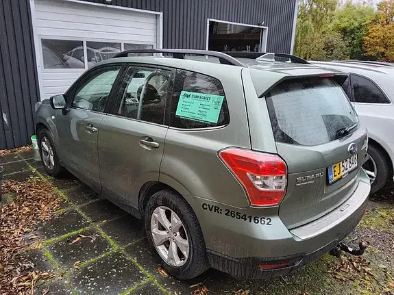Subaru Forester 2015 photo 2