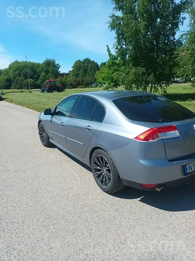 Renault Laguna 2008 photo 4
