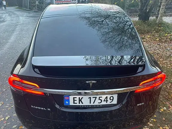 Tesla Model X 2016 photo 4
