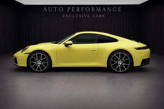 Porsche 911 2025 photo 2