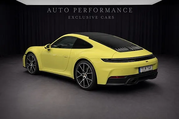 Porsche 911 2025 photo 3
