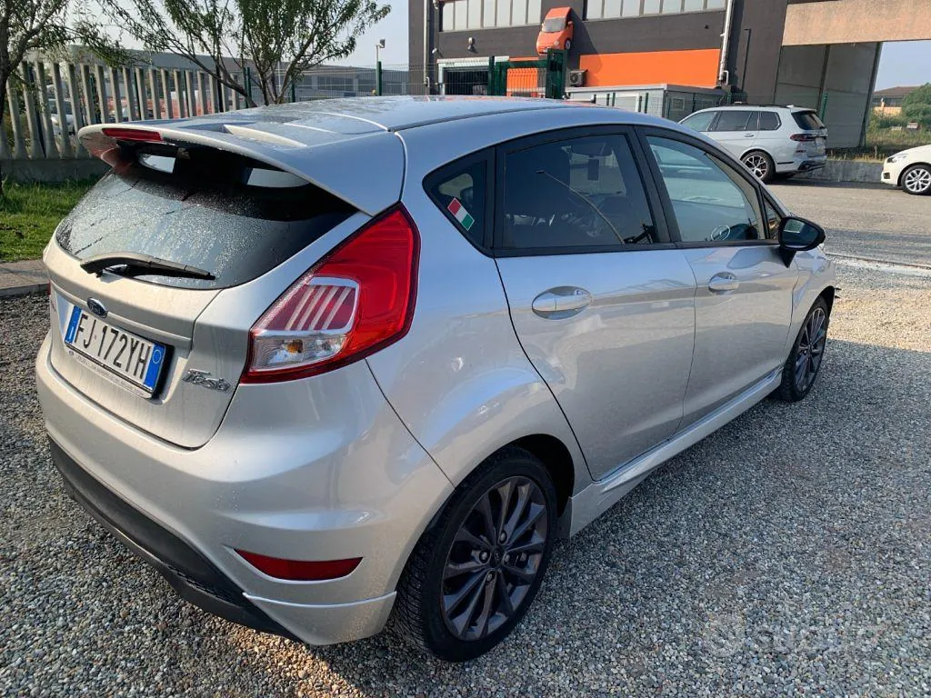 Ford Fiesta 2017 photo 5