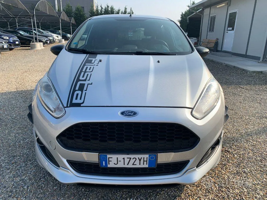 Ford Fiesta 2017 photo 2