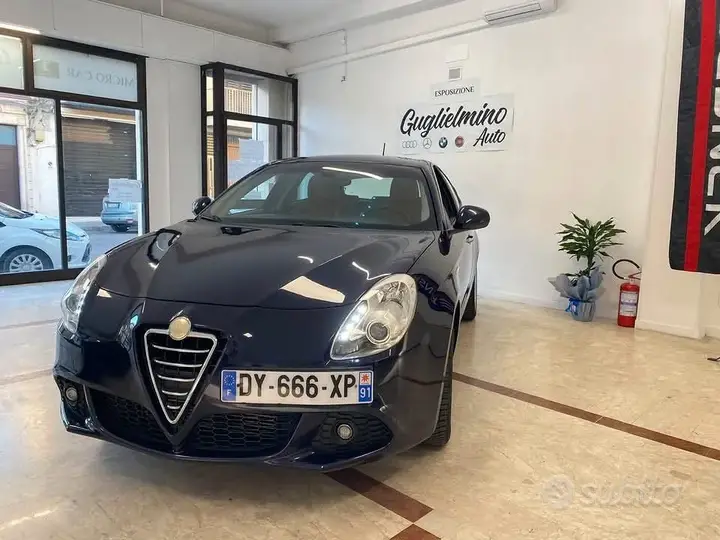 Alfa Romeo Giulietta 2010 photo 2