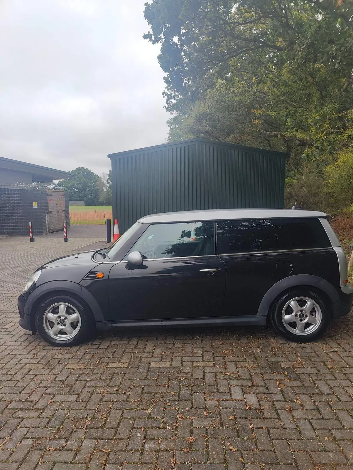 Mini Clubman 2011 photo 3