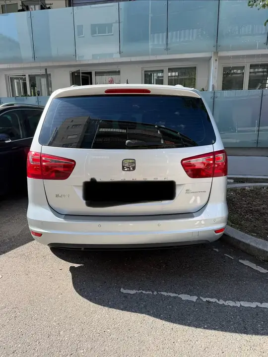 Seat Alhambra 2013 photo 2