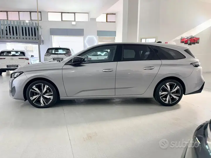 Peugeot 308 2022 photo 4
