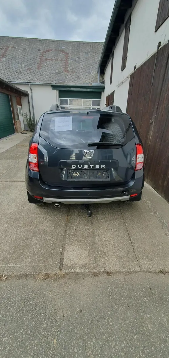 Dacia Duster 2017 photo 2