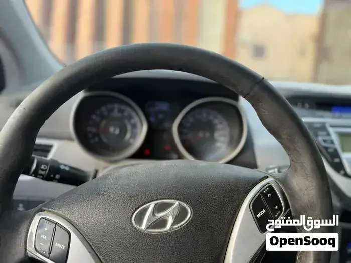 Hyundai Elantra 2012 photo 2