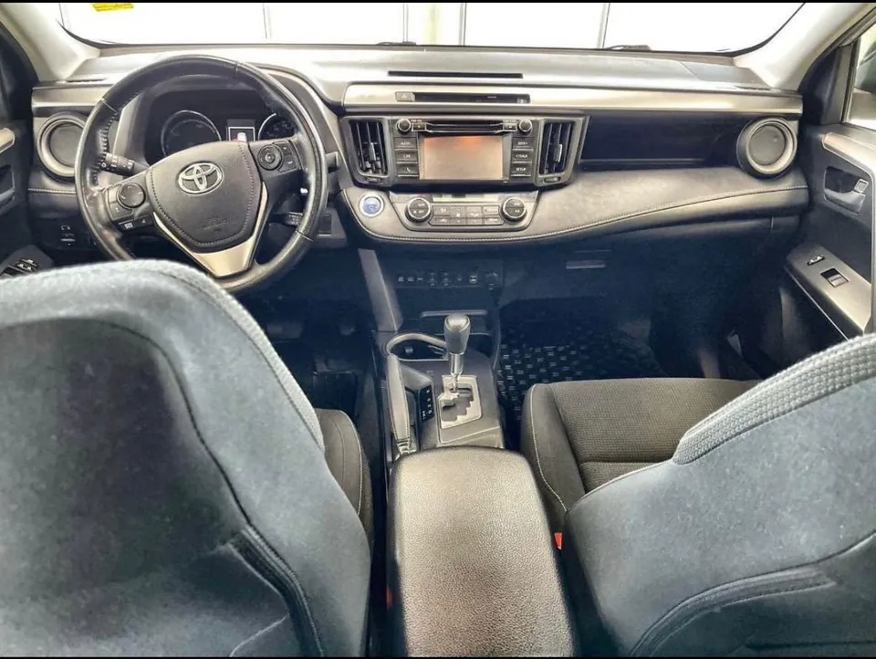 Toyota Rav4 2018 photo 4