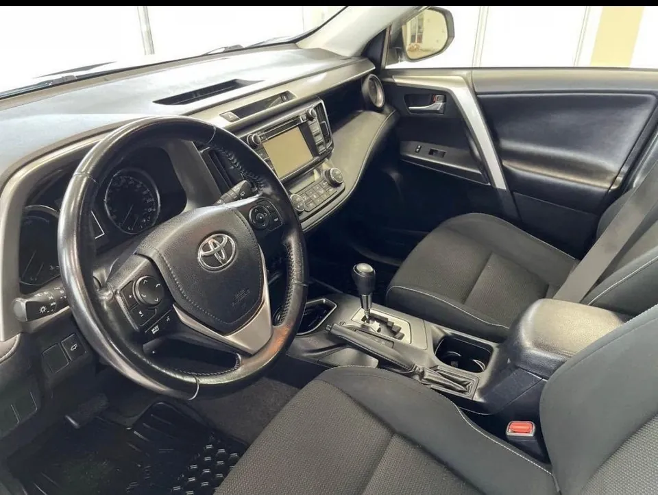 Toyota Rav4 2018 photo 3