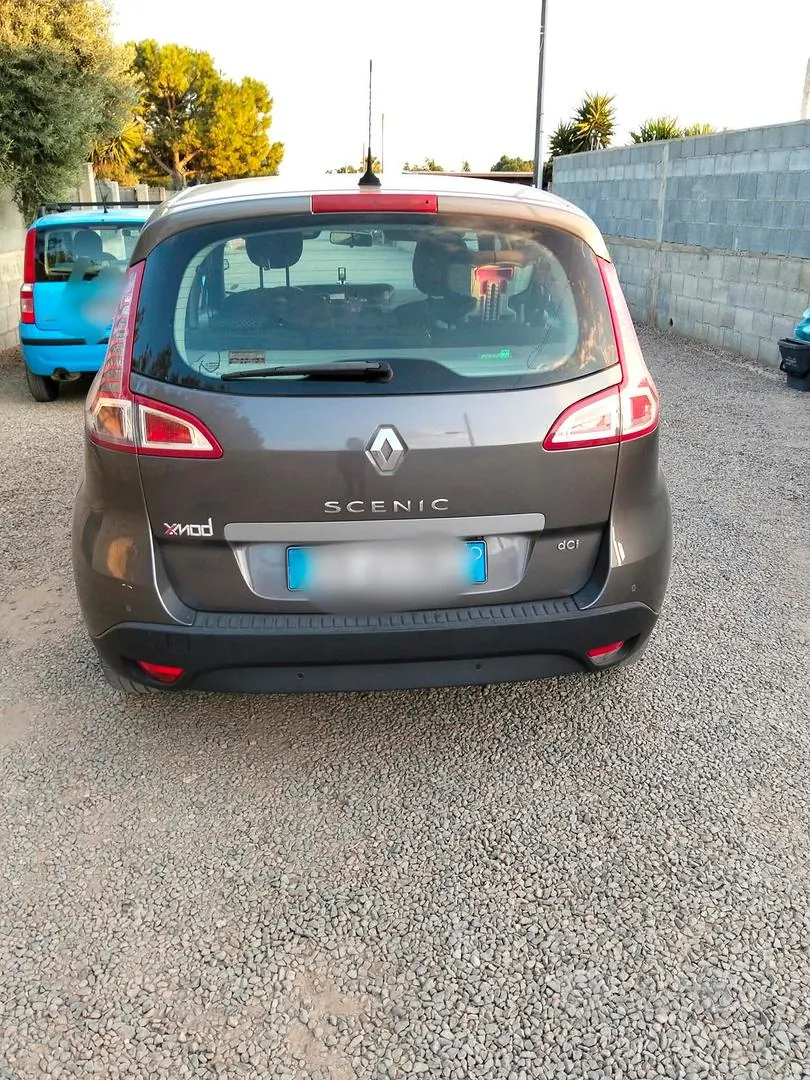 Renault Scenic 2011 photo 3