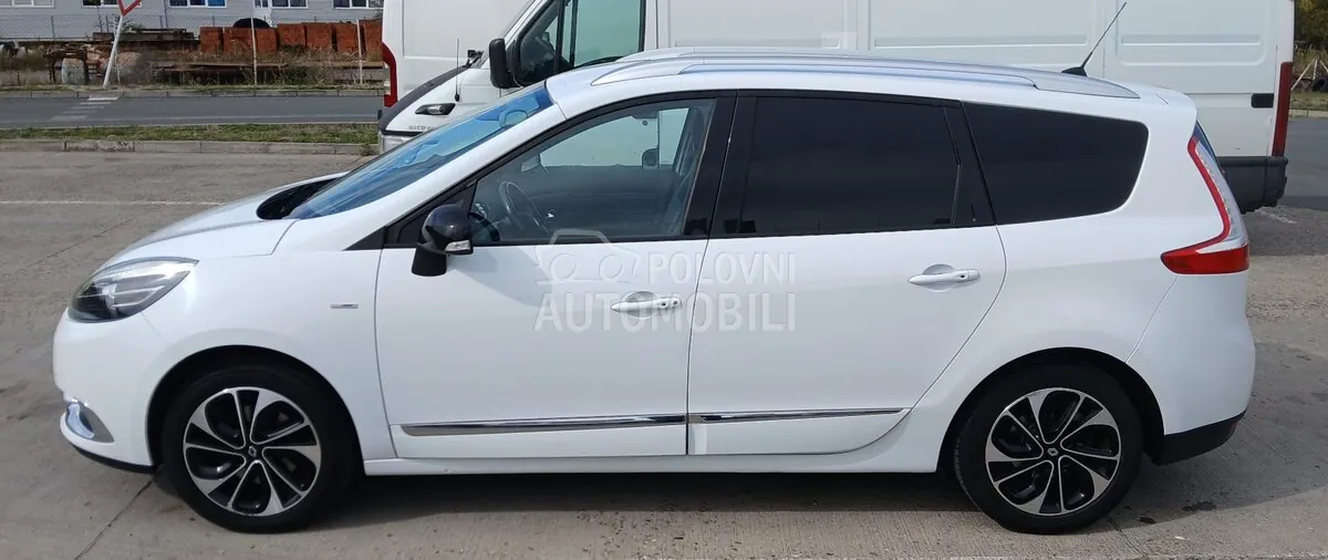 Renault Scenic 2014 photo 2