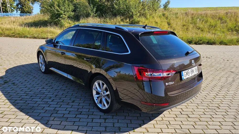 Skoda Superb 2017 photo 2