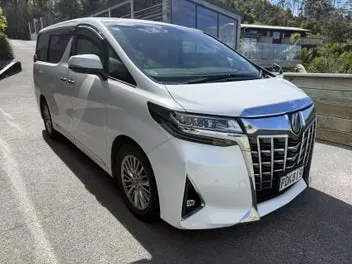 Toyota Alphard 2018 photo 2
