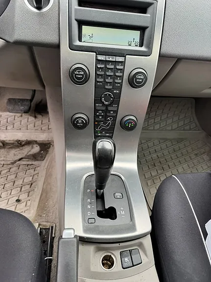 Volvo V50 2004 photo 2