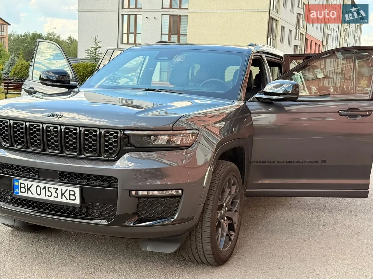 Jeep Grand Cherokee 2024 photo 3