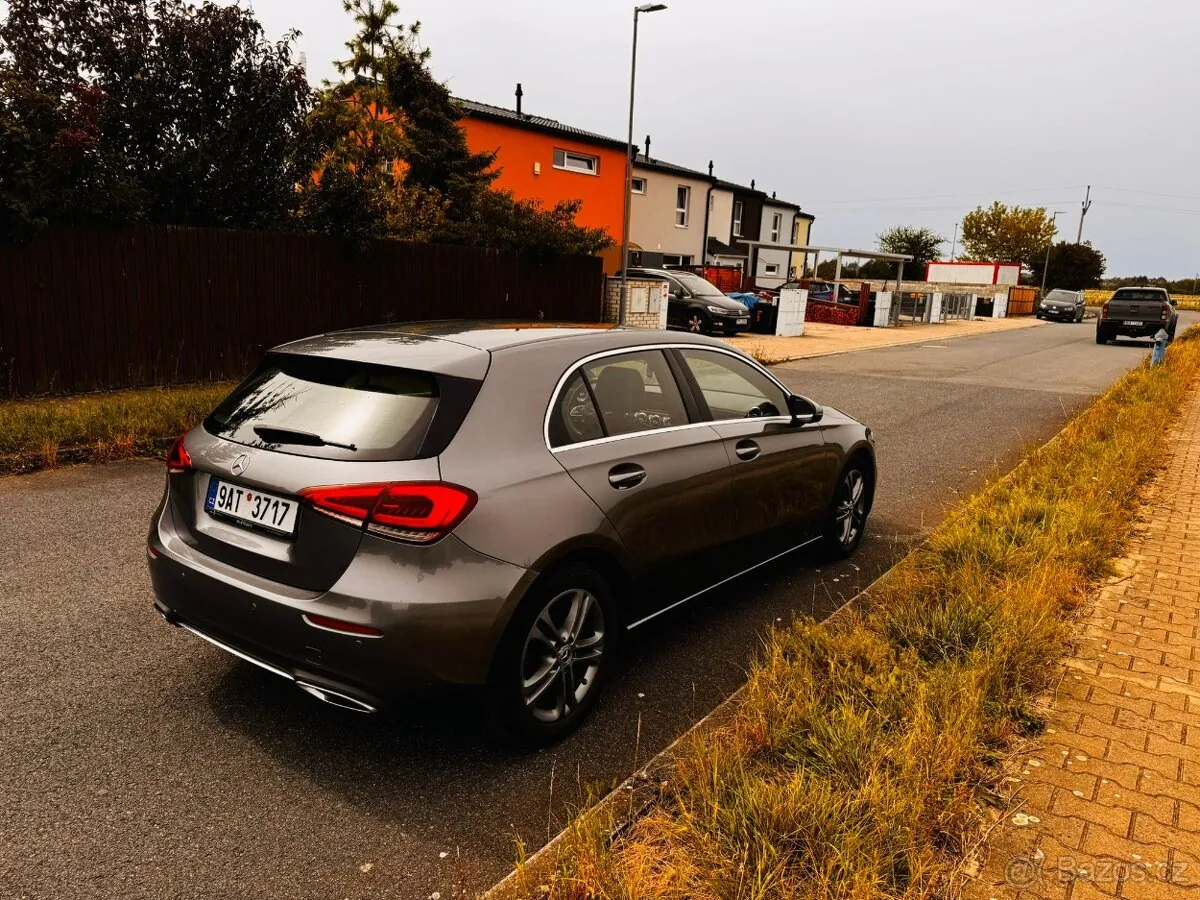 Mercedes-Benz A-Class 2018 photo 3