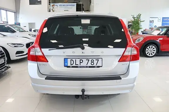 Volvo V70 2012 photo 3